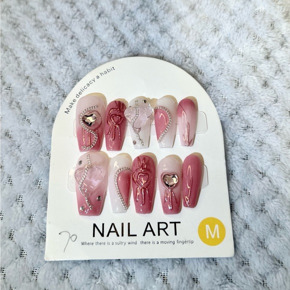 Press on Nails💅 $20 each - Picture 8 of 12